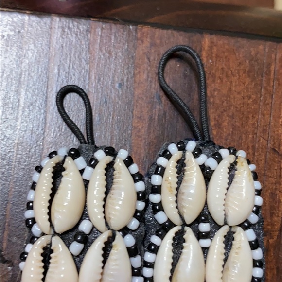 🖤Handmade💕 shell bracelets - Picture 3 of 10